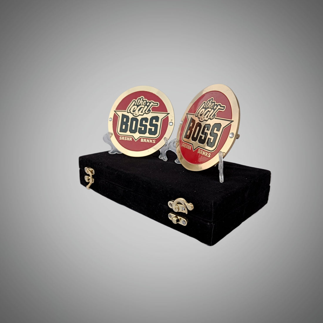 Sasha Banks WWE Championship side plates in title box set.